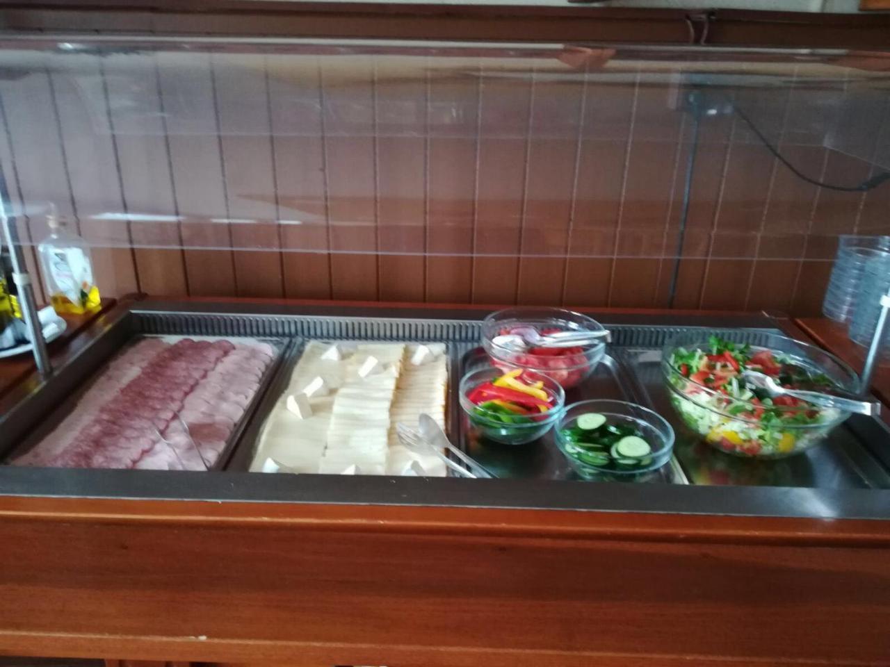 Hotel Racek Černá v Pošumaví Buitenkant foto