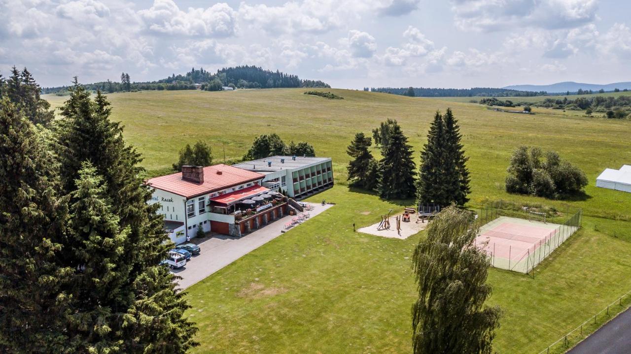 Hotel Racek Černá v Pošumaví Buitenkant foto