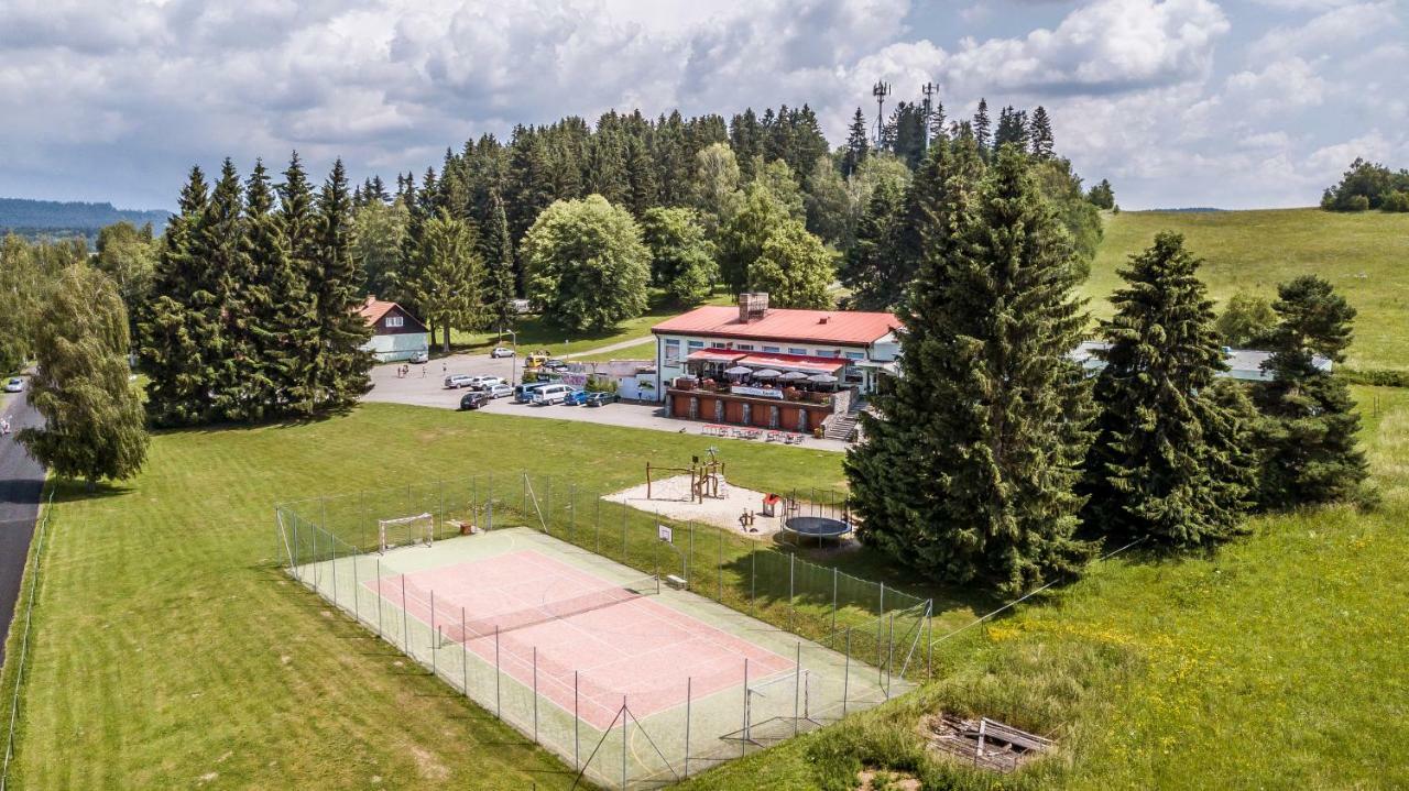 Hotel Racek Černá v Pošumaví Buitenkant foto